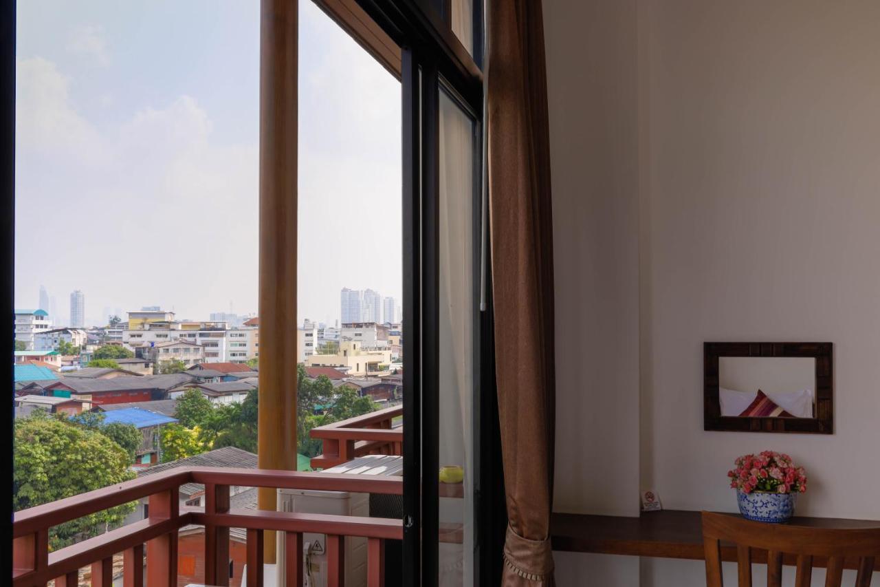 The Choice Hotel - Adults Only Bangkok Exterior photo